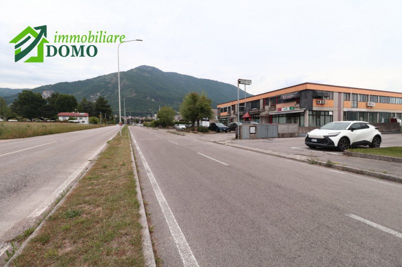 SANTORSO (zona industriale SCHIO): proponiamo in AFFITTO un capannone ARTIGIANALE, mq 130 altezza...