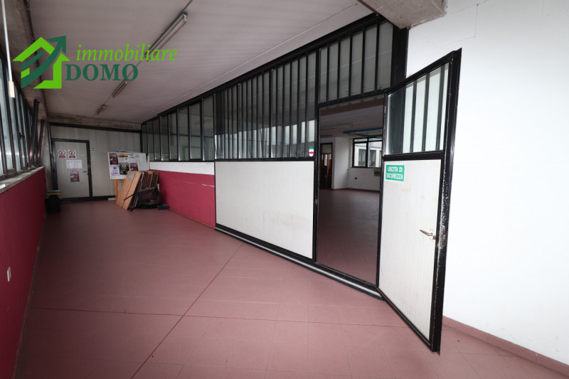 SANTORSO (zona industriale SCHIO): proponiamo in AFFITTO un capannone ARTIGIANALE, mq 130 altezza...