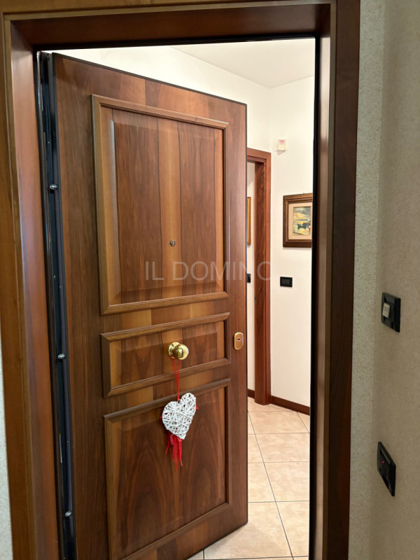 Arcella, in zona servita e tranquilla, all'interno di un contesto molto signorile, ottimo apparta...