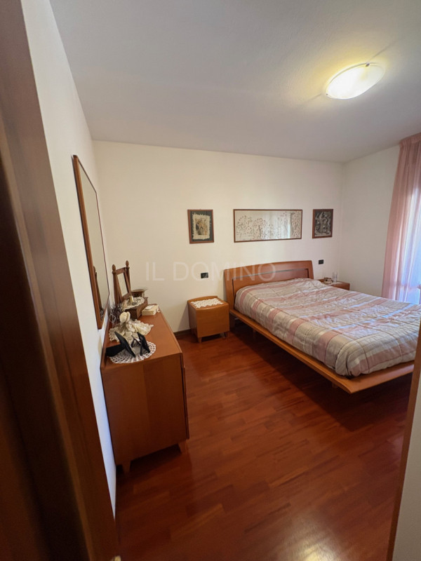 Arcella, in zona servita e tranquilla, all'interno di un contesto molto signorile, ottimo apparta...