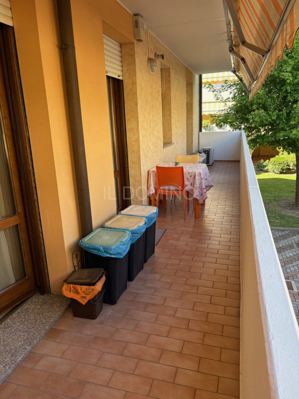 Arcella, in zona servita e tranquilla, all'interno di un contesto molto signorile, ottimo apparta...