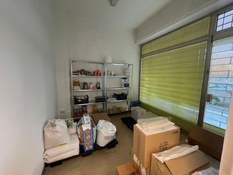 **CESSIONE ATTIVITÀ – PANIFICIO / ALIMENTARI**
Si propone in vendita attività ben avviata nel set...