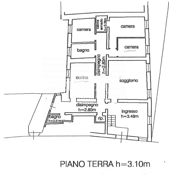 CENTRO STORICO - Proponiamo in vendita, a pochi passi da Piazza dei Signori, in un palazzo storic...