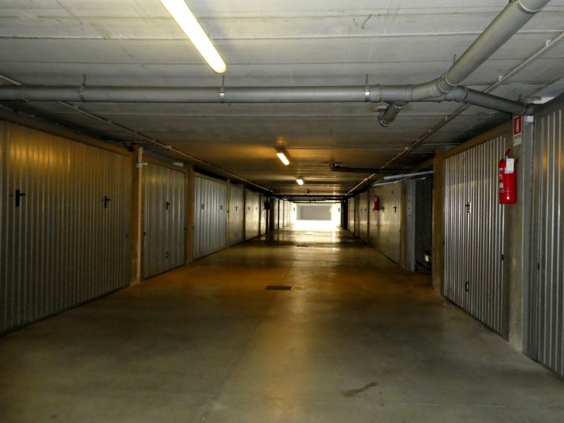 VENDESI GARAGE DOPPIO IN LARGHEZZA A VICENZA, QUARTIERE SANTA BERTILLA - Rif. 8388
Si tratta di u...