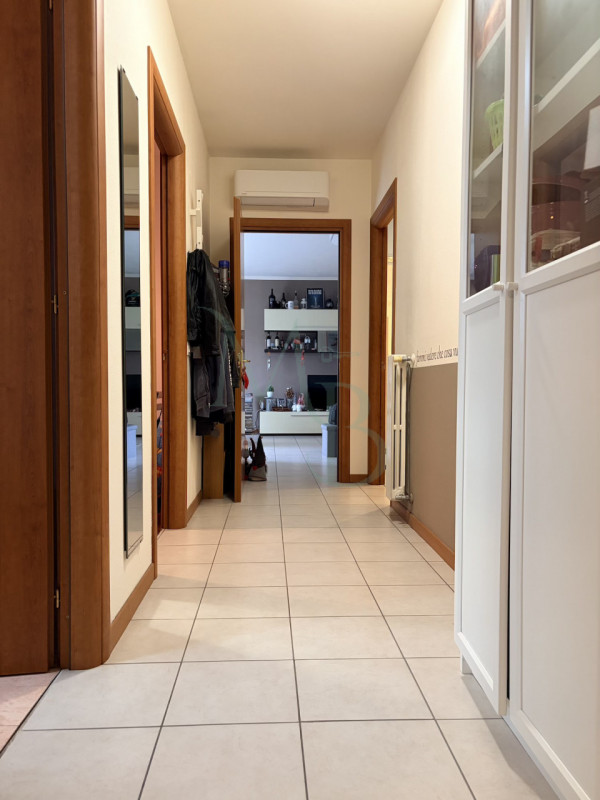 LEGNARO (PD) – Volparo: Immobiliare MB propone in esclusiva un luminoso appartamento trilocale si...