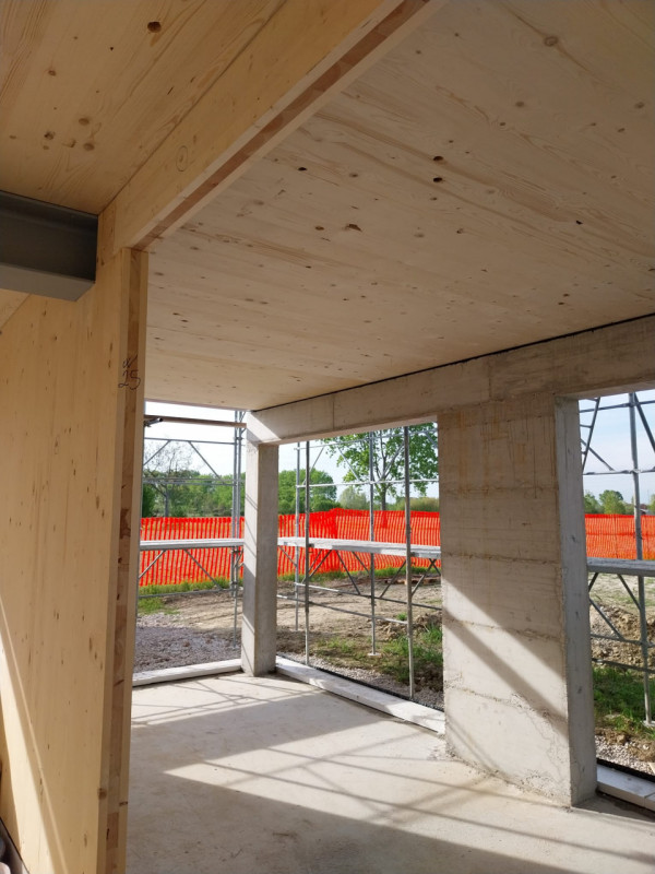 PIONCA DI VIGONZA:proponiamo una VILLA FUORI DAI SOLITI SCHEMI, trattasi di villa in BIOEDILIZIA,...