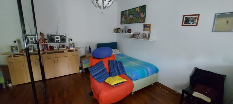 L'agenzia Iris è lieta di presentare una straordinaria opportunità di acquisto: una splendida vil...