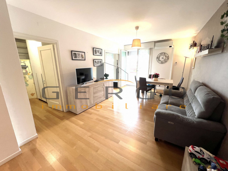 (Per INFO Cristina 3389226442) NON PER STUDENTI. A Padova, vicinanze capolinea sud del tram, con ...
