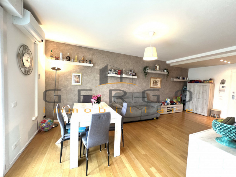 (Per INFO Cristina 3389226442) NON PER STUDENTI. A Padova, vicinanze capolinea sud del tram, con ...