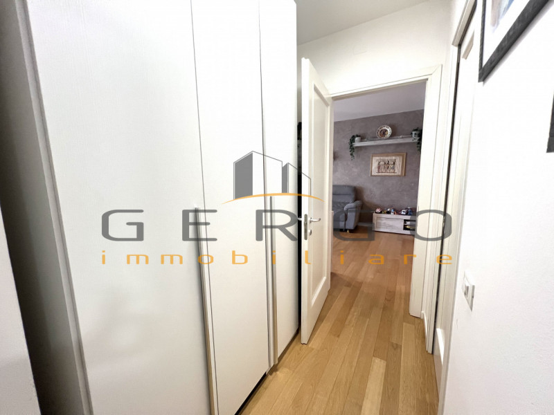 (Per INFO Cristina 3389226442) NON PER STUDENTI. A Padova, vicinanze capolinea sud del tram, con ...