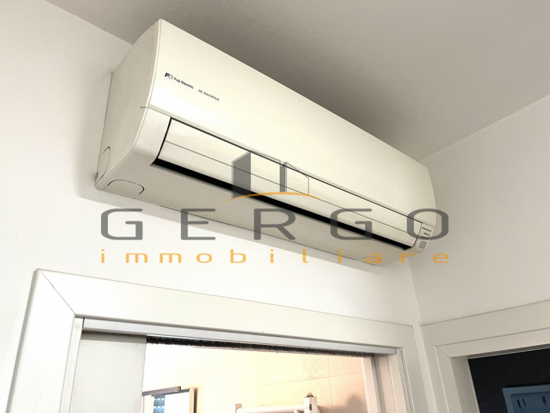 (Per INFO Cristina 3389226442) NON PER STUDENTI. A Padova, vicinanze capolinea sud del tram, con ...