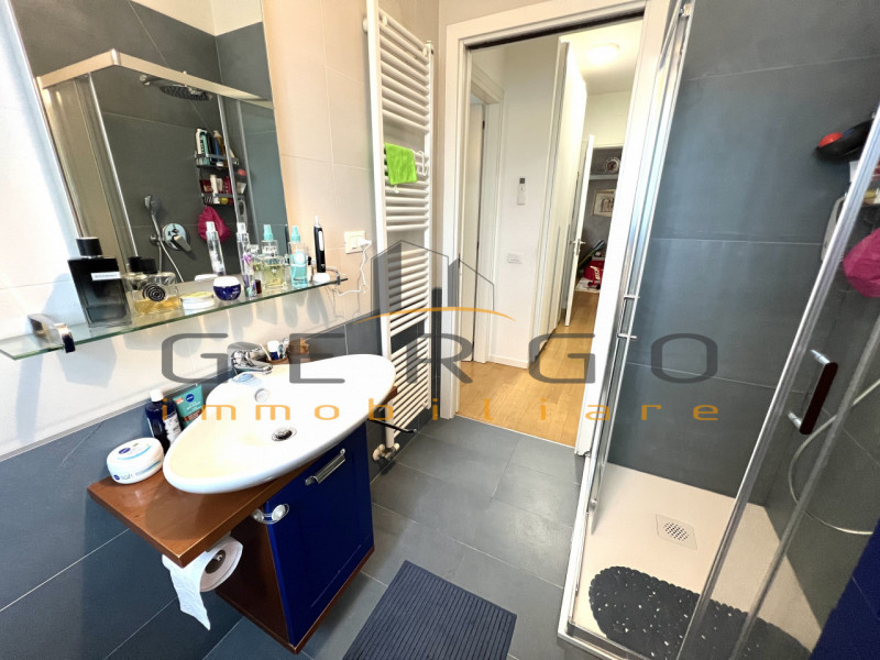 (Per INFO Cristina 3389226442) NON PER STUDENTI. A Padova, vicinanze capolinea sud del tram, con ...