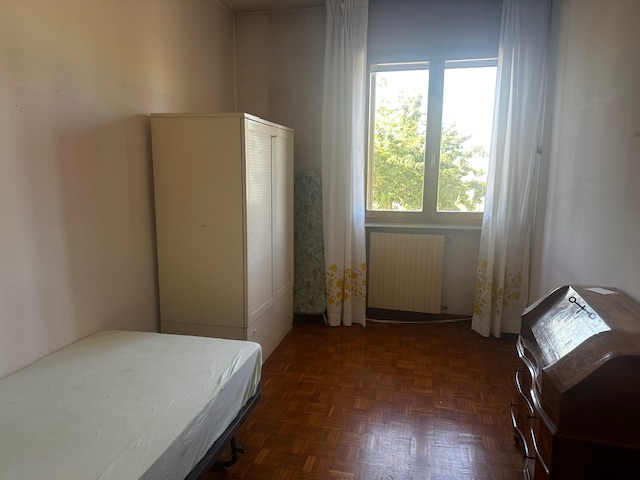 Rubano in zona residenziale, comoda a scuole e servizi oltre che al tram, proponiamo un appartame...