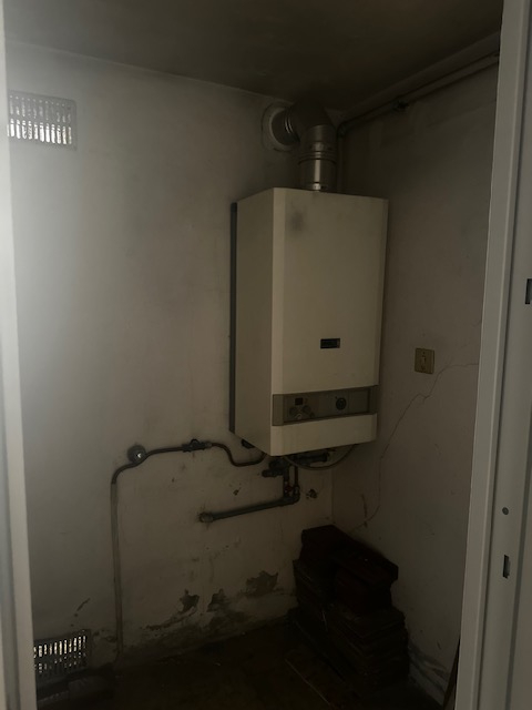 Rubano in zona residenziale, comoda a scuole e servizi oltre che al tram, proponiamo un appartame...
