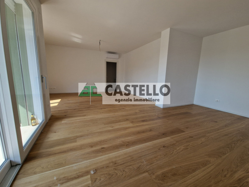 Camposampiero centro nuovi spaziosi 2 camere, 3 camere ed attici con terrazzo, garage+posto auto ...
