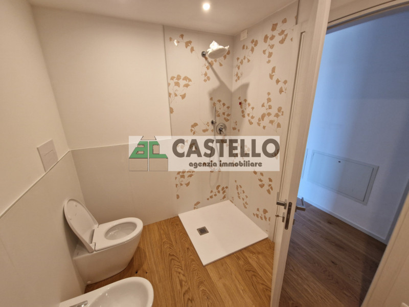 Camposampiero centro nuovi spaziosi 2 camere, 3 camere ed attici con terrazzo, garage+posto auto ...