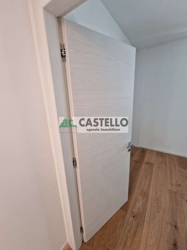 Camposampiero centro nuovi spaziosi 2 camere, 3 camere ed attici con terrazzo, garage+posto auto ...