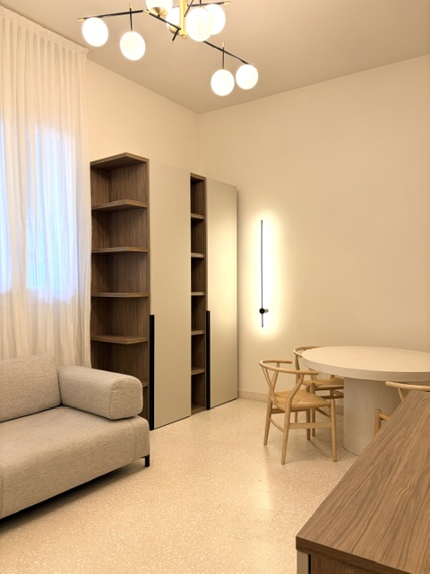 In centro storico, in prestigioso palazzo d'epoca, è disponibile un pied-à-terre di circa 40 mq c...