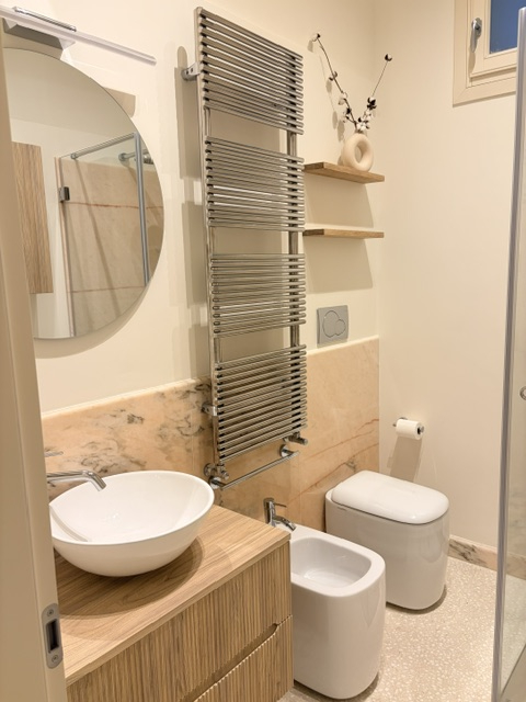 In centro storico, in prestigioso palazzo d'epoca, è disponibile un pied-à-terre di circa 40 mq c...