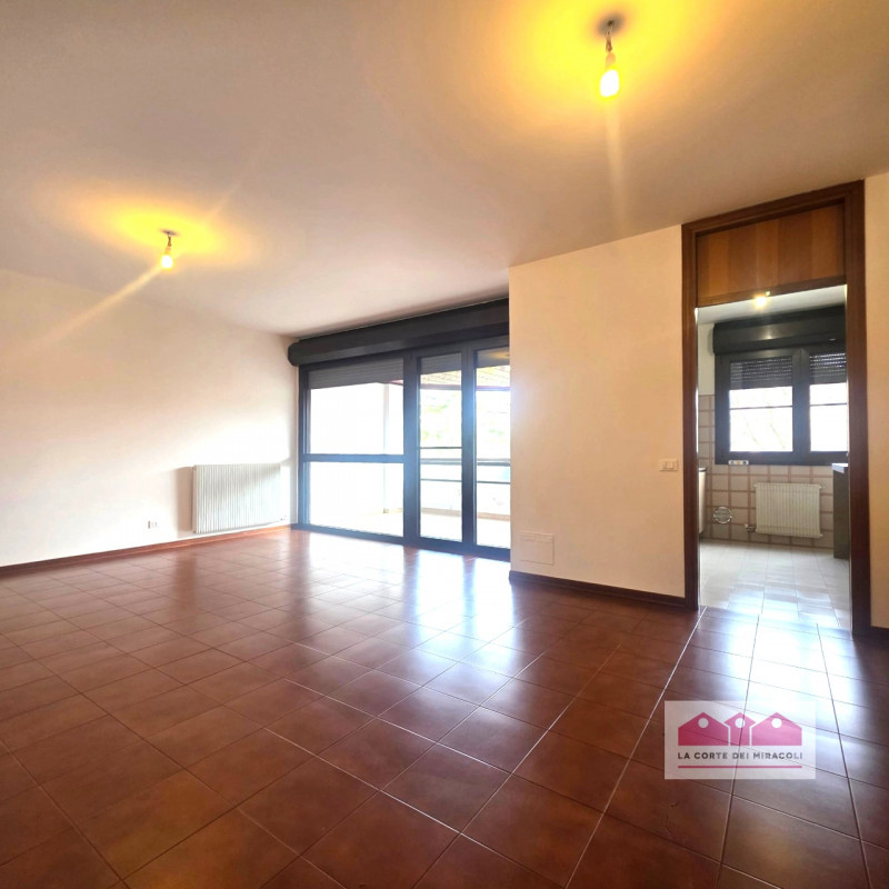 LOCAZIONE 3+2 CON SPOSTAMENTO RESIDENZA - VICENZA, ZONA TEATRO NUOVO: A DUE PASSI DALLE MURA STOR...