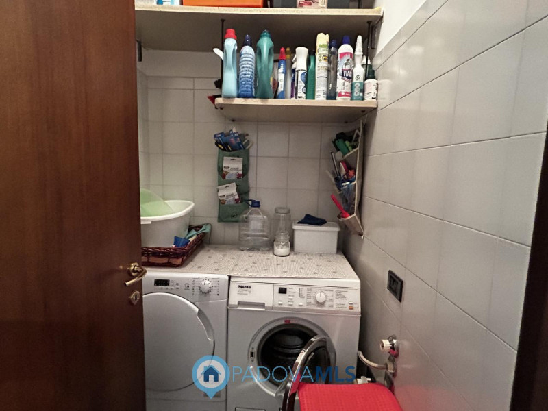 Immobile in esclusiva al Gruppo Padova MLS
PADOVA – TORRE | Luminoso appartamento con 2 camere, g...