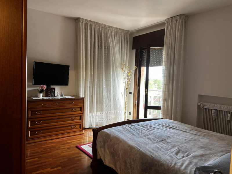PADOVA – TORRE | Luminoso appartamento con 2 camere, garage e cantina

In quartiere Torre, comodo...