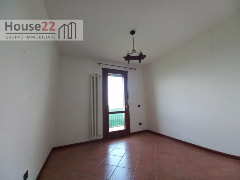 VICENZA - ZONA SETTECA’. In recente e curato condominio si propone in LOCAZIONE moderno bicamere ...