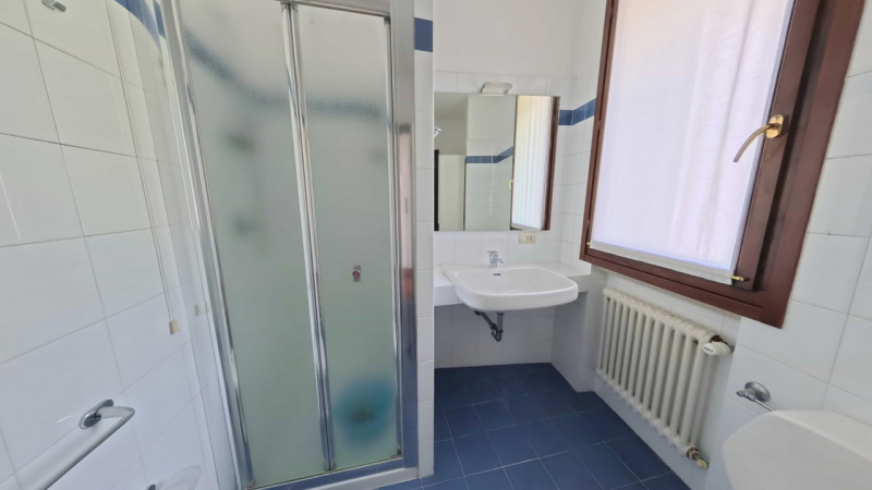 Ciao da Arcobaleno Immobiliare oggi presento un elegante appartamento su due livelli situato nel ...