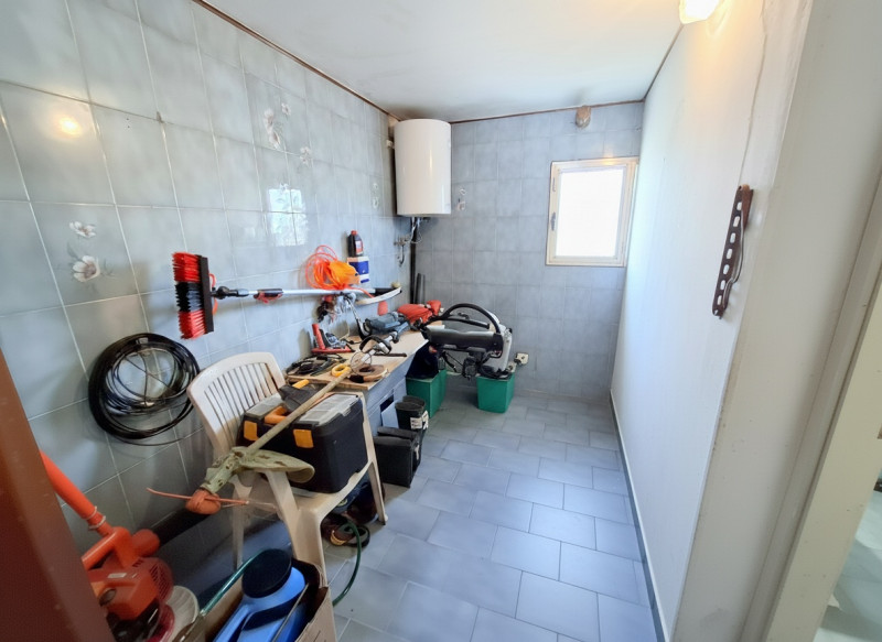 RUSTICO CON 2 UNITA' COMPLETAMENTE DA RISTRUTTURARE A MASERA'

A pochi minuti dal centro di Maser...