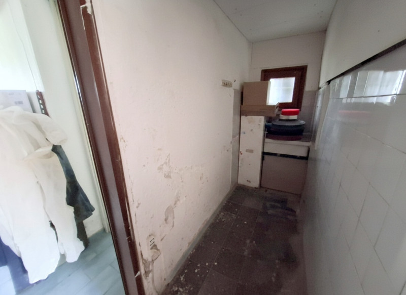 RUSTICO CON 2 UNITA' COMPLETAMENTE DA RISTRUTTURARE A MASERA'

A pochi minuti dal centro di Maser...