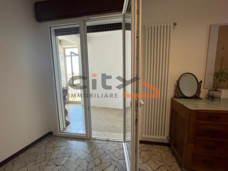 VIALE VENEZIA - BASSANO, a due passi dal centro storico, proponiamo appartamento grande e luminos...