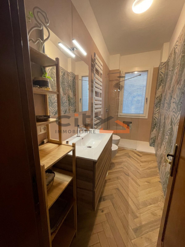 VIALE VENEZIA - BASSANO, a due passi dal centro storico, proponiamo appartamento grande e luminos...