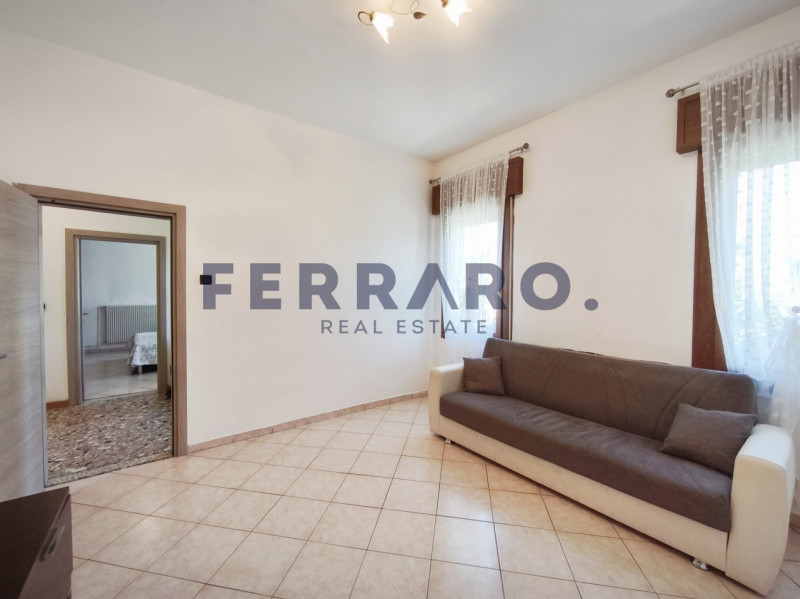 Treviso, Monigo. Codice CV18. 

In tranquillo contesto residenziale, proponiamo ampio e luminoso ...