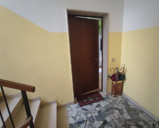 Rif. A.A.65-25

Vendita all'asta - appartamento al 3° piano con garage in data 17 giugno 2026

De...