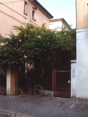 Rif. A.A.01-25

Vendita all'asta - appartamento al 1° piano con garage in data 17 giugno 2026

De...