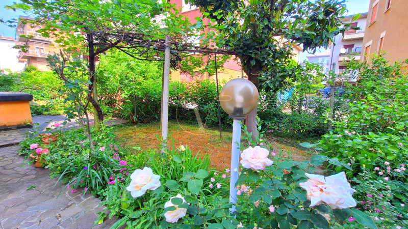 Sogni una casa singola, con giardino, con tanto spazio per far crescere la tua famiglia e possibi...