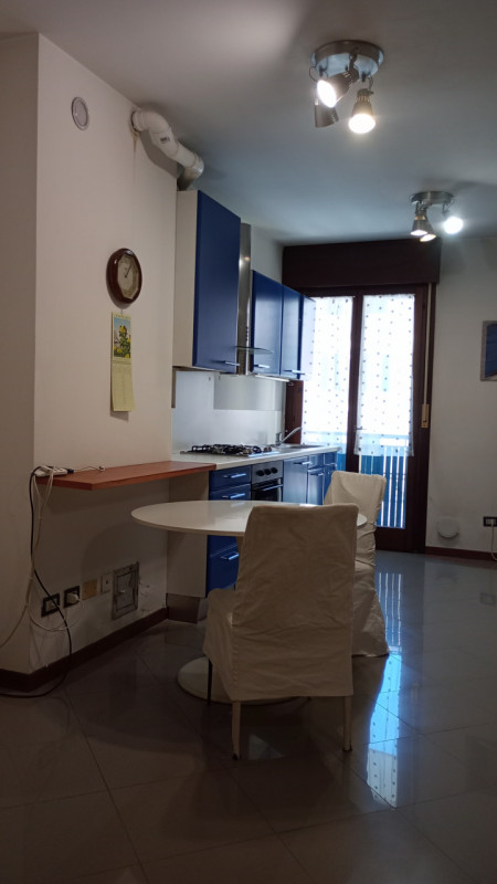 Appartamento in Via Trieste comodissimo ad ogni servizio( centro storico, stazione ferroviaria, u...