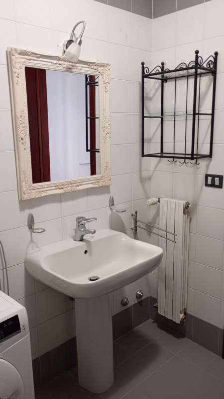 Appartamento in Via Trieste comodissimo ad ogni servizio( centro storico, stazione ferroviaria, u...
