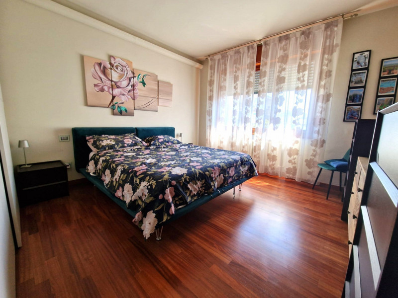 UBICAZIONE E CONTESTO

Nel comune di Vicenza, in un contesto residenziale tranquillo e ben abitat...