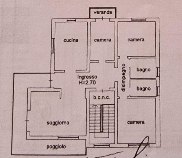 UBICAZIONE E CONTESTO

Nel comune di Vicenza, in un contesto residenziale tranquillo e ben abitat...
