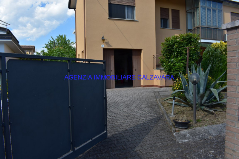 Nel cuore della prima parte di Albignasego, in posizione strategica e completamente servita, prop...