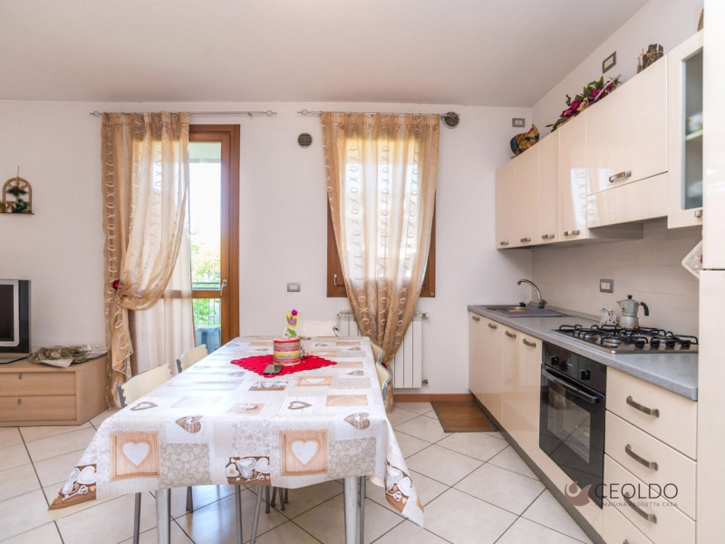 Vigonza–Centro: proponiamo questo recente mini appartamento situato all’interno di un moderno com...