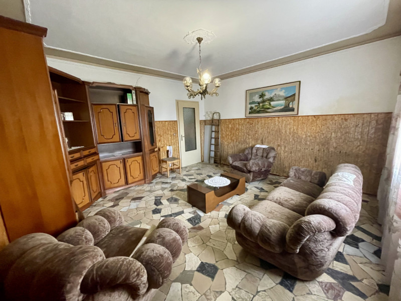 VILLAFRANCA PADOVANA - Situata in una zona verdeggiante di Villafranca Padovana, questa casa di c...