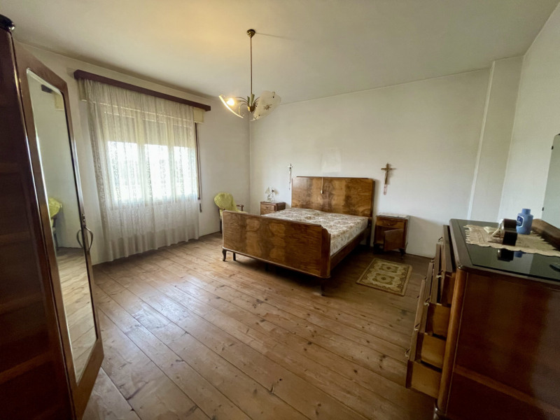 VILLAFRANCA PADOVANA - Situata in una zona verdeggiante di Villafranca Padovana, questa casa di c...