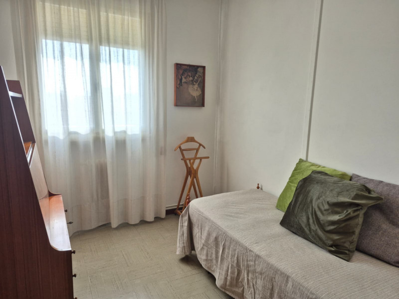 Nel quartiere Ca’ Nave di Cittadella, in piena zona Borghi, proponiamo un ampio appartamento inse...
