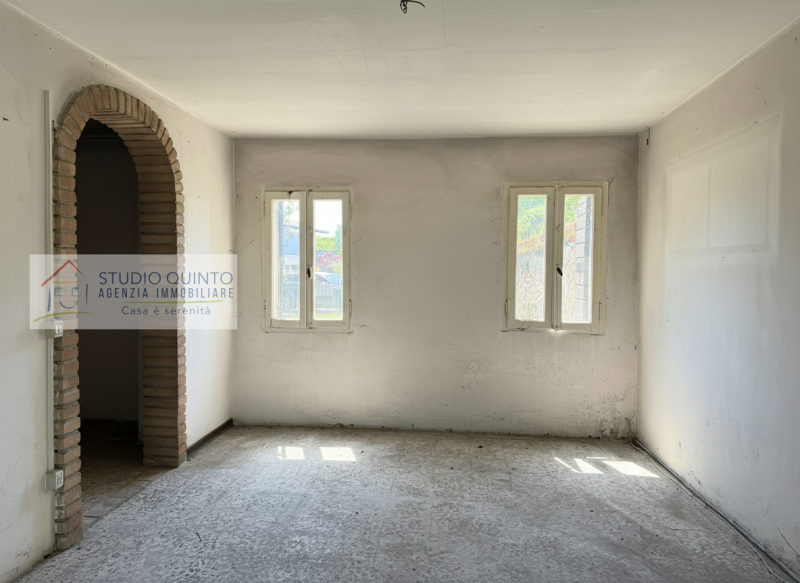 Alcune foto presenti nell’annuncio potrebbero essere state modificate o migliorate tramite intell...
