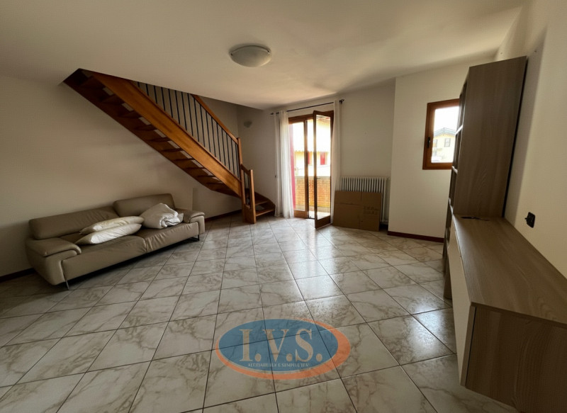 Villafranca Padovana loc. Taggì di Sotto (PD): In zona comoda ai servizi, a soli 500 mt. dalla fe...
