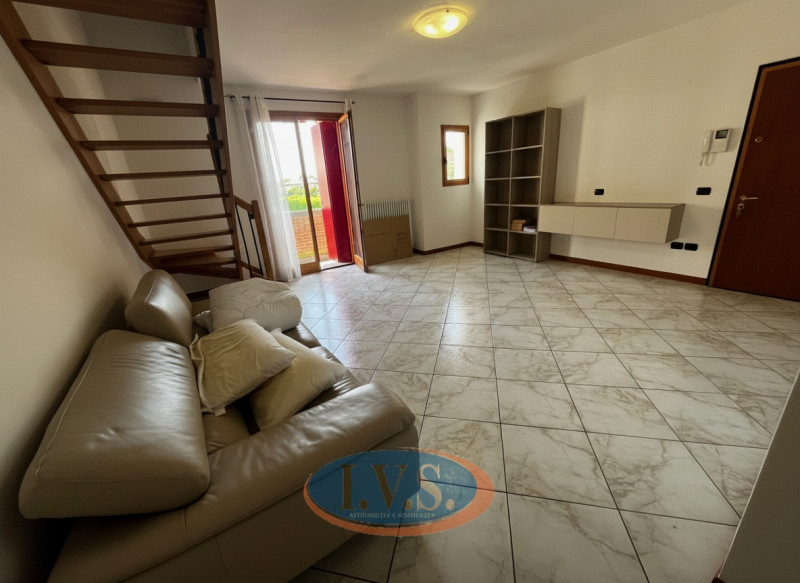 Villafranca Padovana loc. Taggì di Sotto (PD): In zona comoda ai servizi, a soli 500 mt. dalla fe...