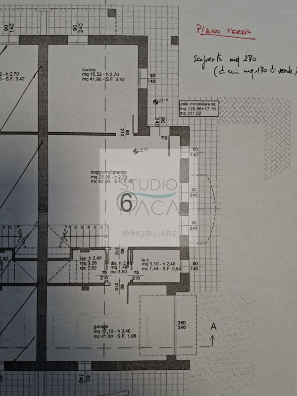 Studio Itaca Immobiliare ha il piacere di proporre in vendita a Due Carrare, all'interno di un qu...