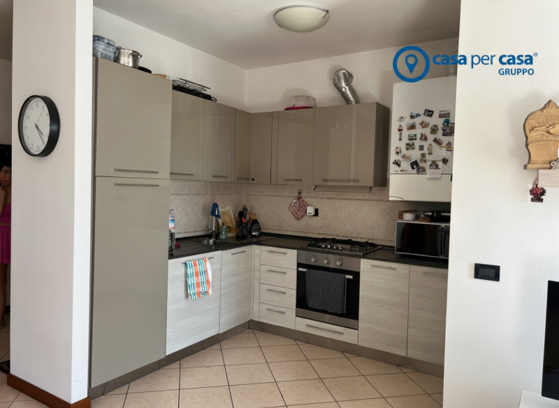 APPROVATO GRUPPO CASA PER CASA: VALUTATO, CONTROLLATO, GESTITO IN ESCLUSIVA.

ZONA:
L'immobile è ...